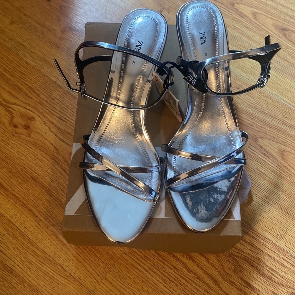 Zara Silver Strappy Sandals - Picture 8 of 15